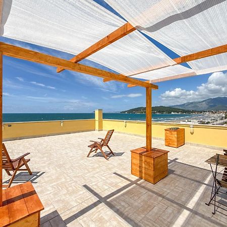 Apartamento Il Mare In Giardino Scauri  Exterior foto