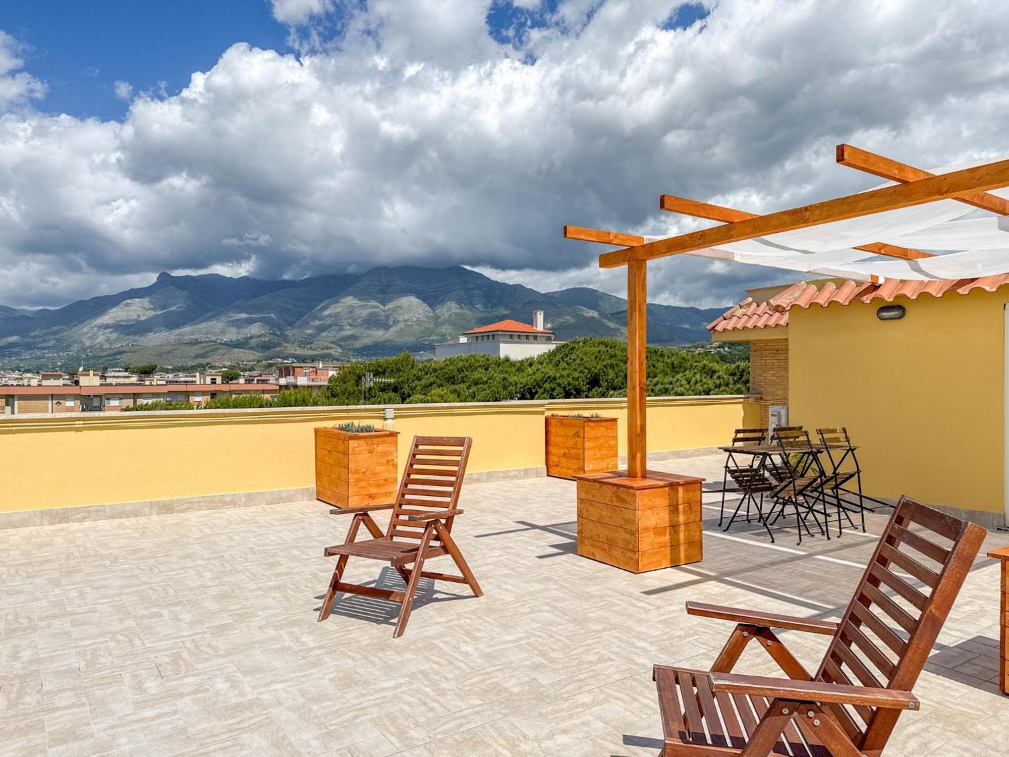 Apartamento Il Mare In Giardino Scauri  Exterior foto